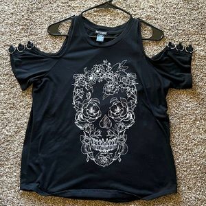 Cold shoulder floral skull top